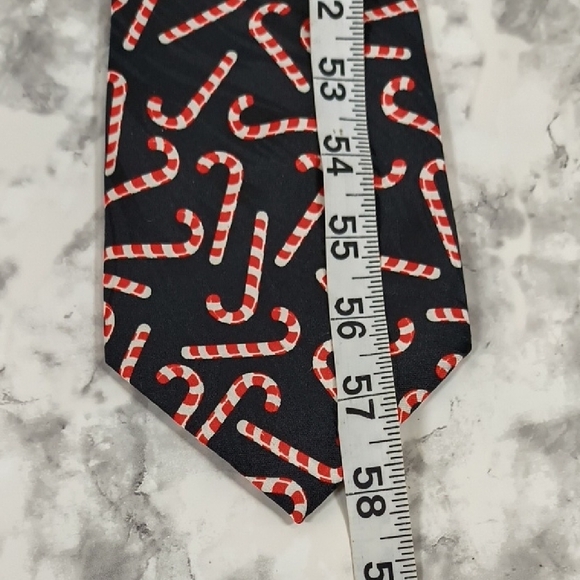 Keith Daniels Candy Cane Christmas Tie - Picture 4 of 4